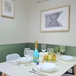 Lägenhet Modern Living Miramar Ii Elegant 3 Bedroom In Center Walking Distance To The Trainstation And The Beaches By Namaste Elite Torremolinos