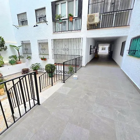 Modern Living Miramar Ii Elegant 3 Bedroom In Center Walking Distance To The Trainstation And The Beaches By Namaste Elite Apartmán