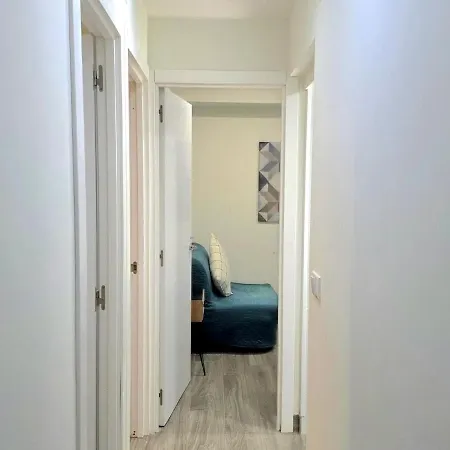 Apartamento Modern Living Miramar Ii Elegant 3 Bedroom In Center Walking Distance To The Trainstation And The Beaches By Namaste Elite