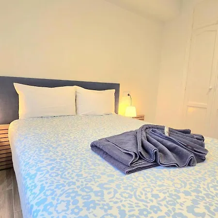 Modern Living Miramar Ii Elegant 3 Bedroom In Center Walking Distance To The Trainstation And The Beaches By Namaste Elite * Τορρεμολίνος