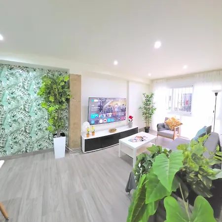 Modern Living Miramar Ii Elegant 3 Bedroom In Center Walking Distance To The Trainstation And The Beaches By Namaste Elite Торремолинос