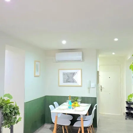 Modern Living Miramar Ii Elegant 3 Bedroom In Center Walking Distance To The Trainstation And The Beaches By Namaste Elite Torremolinos