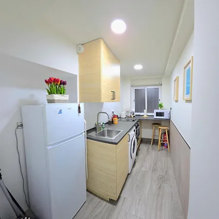 Modern Living Miramar Ii Elegant 3 Bedroom In Center Walking Distance To The Trainstation And The Beaches By Namaste Elite * Торремолінос